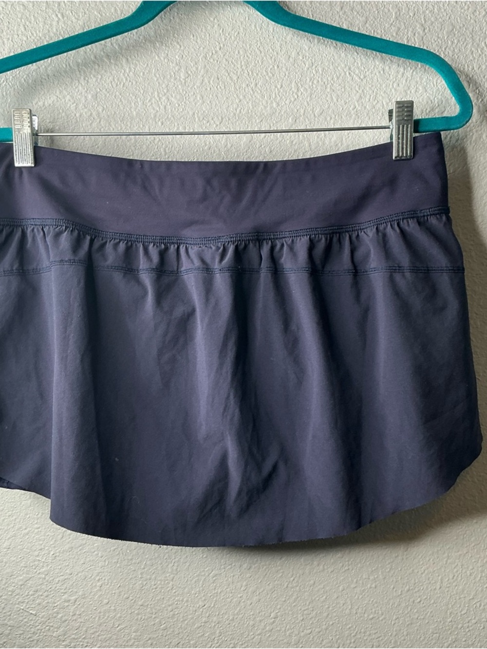 Lululemon Final Lap Skirt Size 10 - Picture 6 of 7